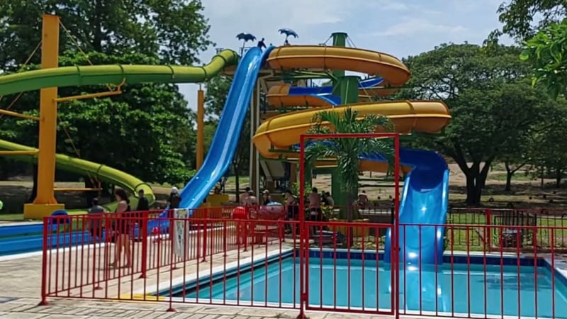 Parque las olas Girardot