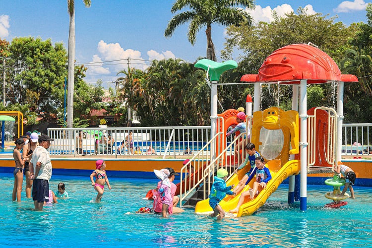 Parque las olas Girardot