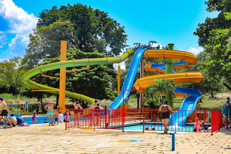 Parque las olas Girardot